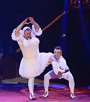 Die Clowns Prosvirnin & Family bei der Premiere des ersten Winterprogrammes 2020 des Circus Krone am 25.12.2019 (©Foto: Martin Schmitz)